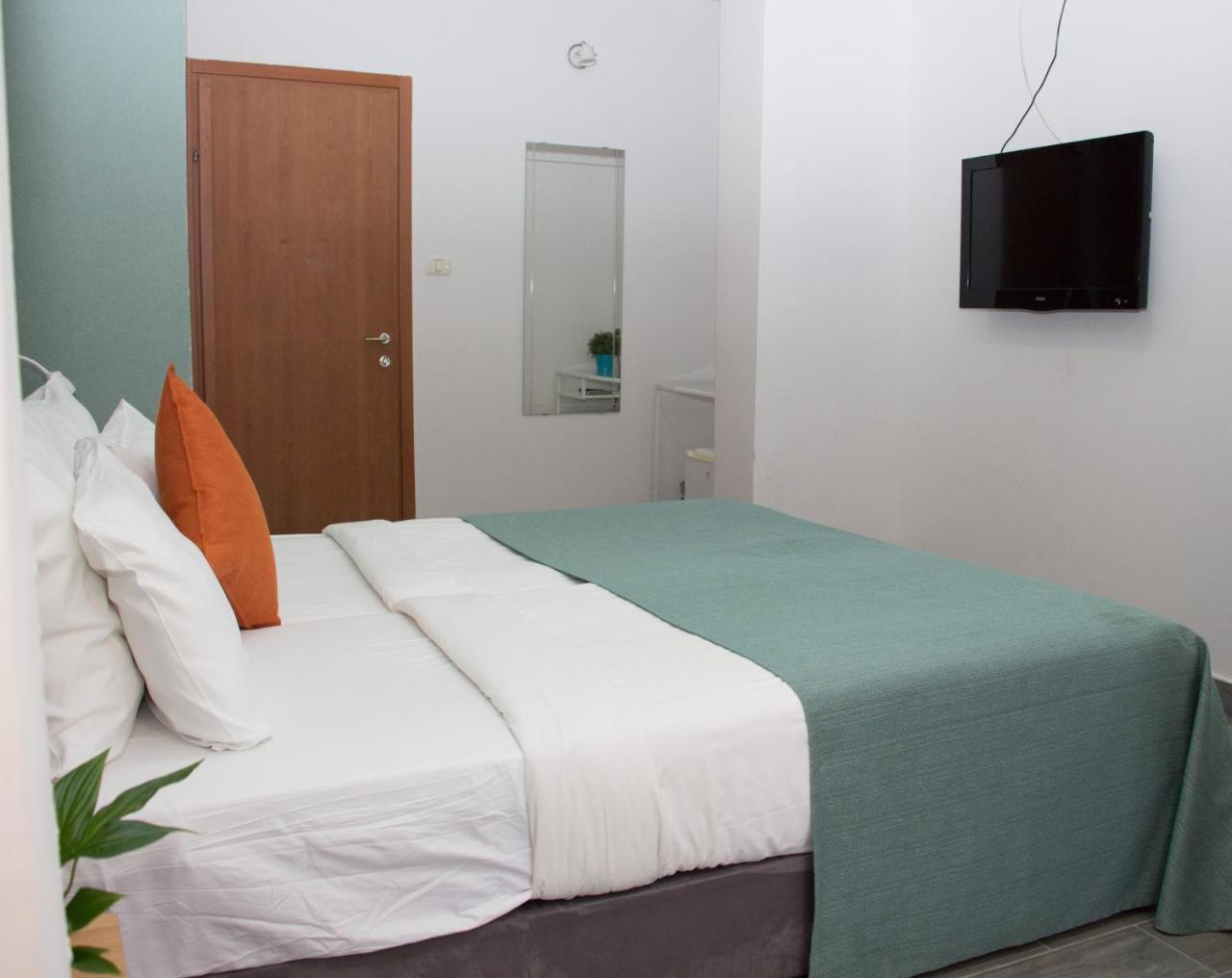 Golden Beach Hotel Tel Aviv Exterior photo