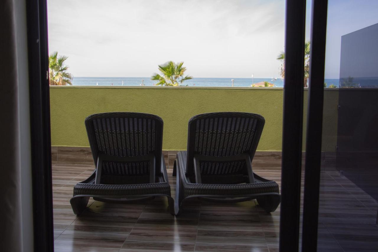 Golden Beach Hotel Tel Aviv Exterior photo