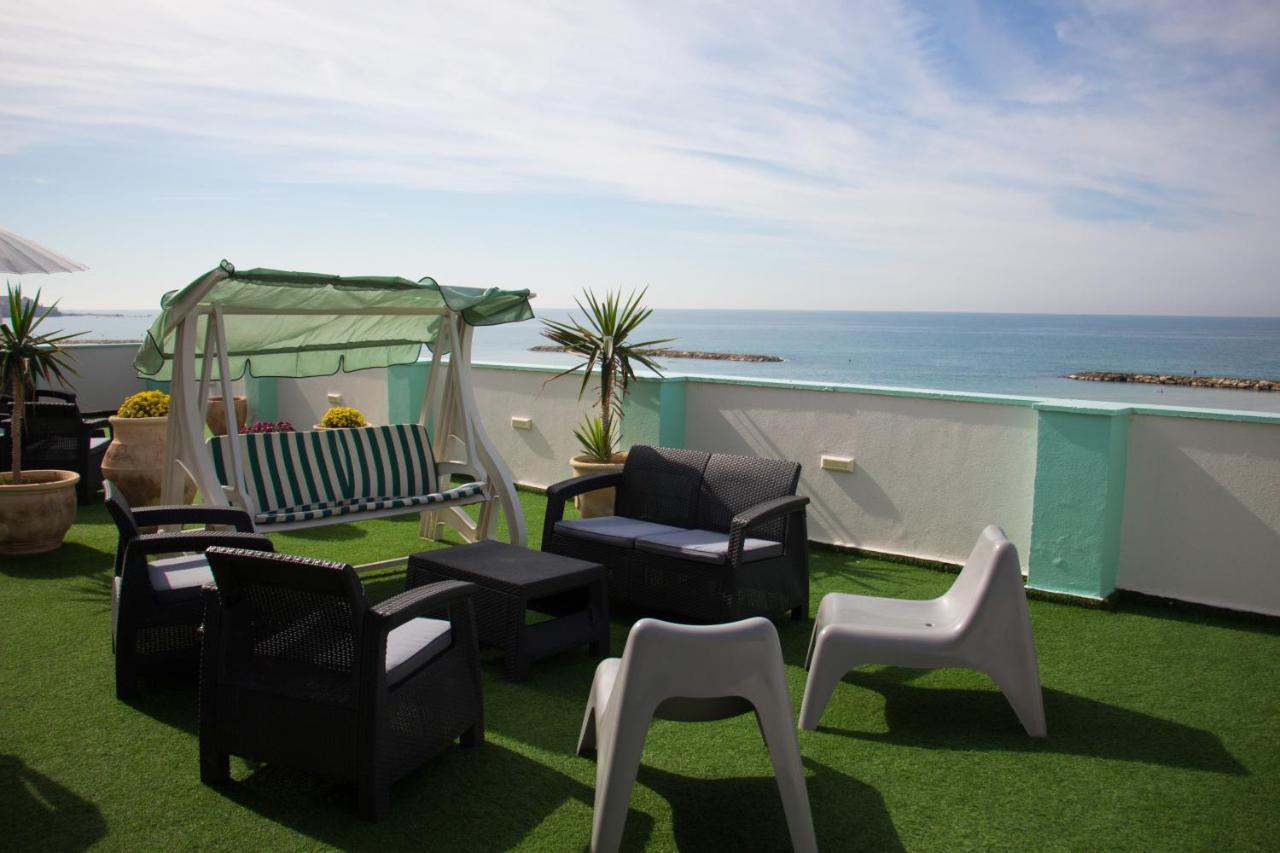 Golden Beach Hotel Tel Aviv Exterior photo