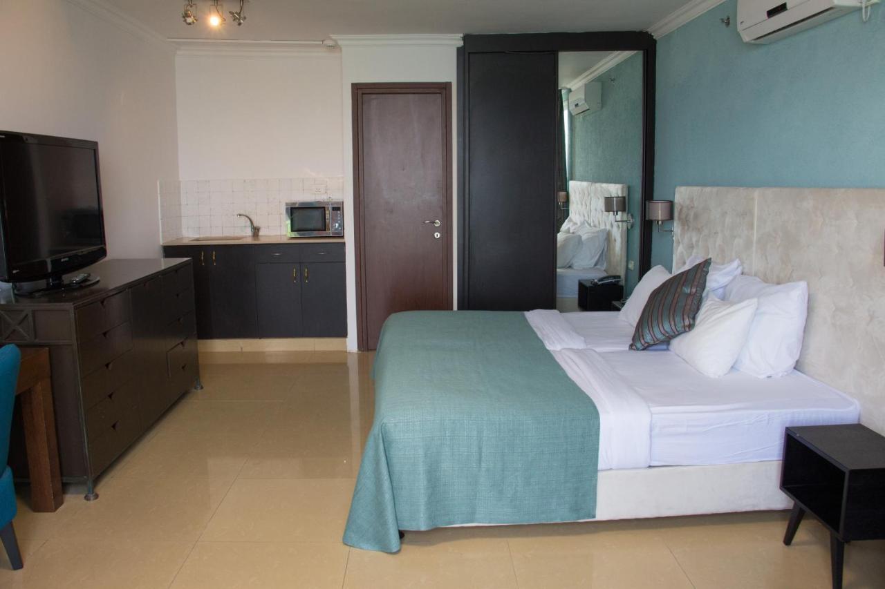 Golden Beach Hotel Tel Aviv Exterior photo